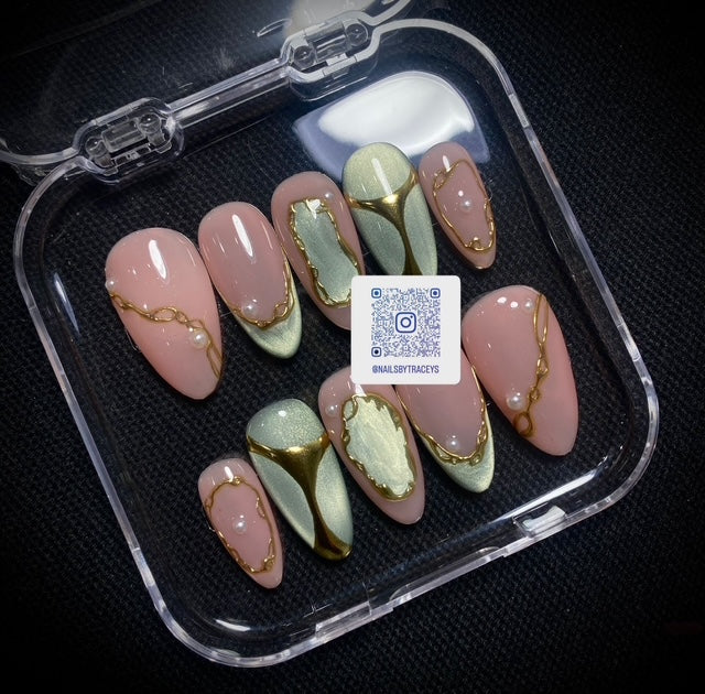 SPRING 3D PRESS ON NAILS