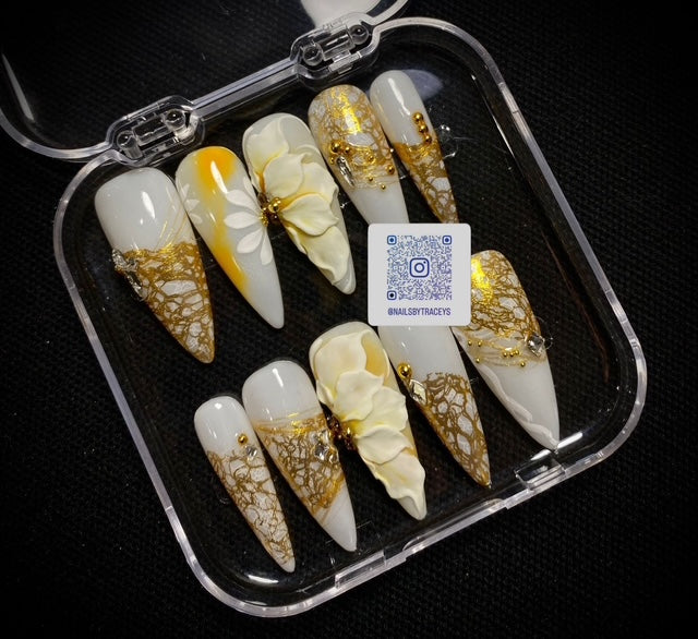 WEDDING FLORAL PRESS ON NAILS